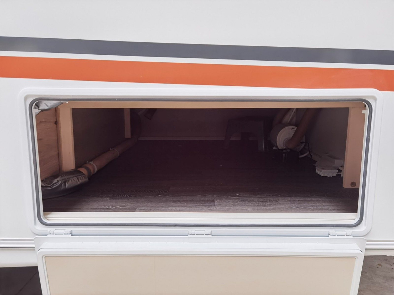 Kamp prikolica Weinsberg CARAONE 480 QDK / - 2026 - / ETAGENBETTEN: slika 12 Kamp prikolica Weinsberg CARAONE 480 QDK / - 2026 - / ETAGENBETTEN: slika 12