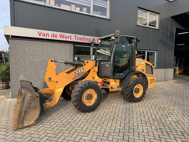 Case 21F Shovel / Radlader / Wheel Loader 2016 Bucket & Forks 3970Hours - Utovarivač točkaš: slika 4 Case 21F Shovel / Radlader / Wheel Loader 2016 Bucket & Forks 3970Hours - Utovarivač točkaš: slika 4