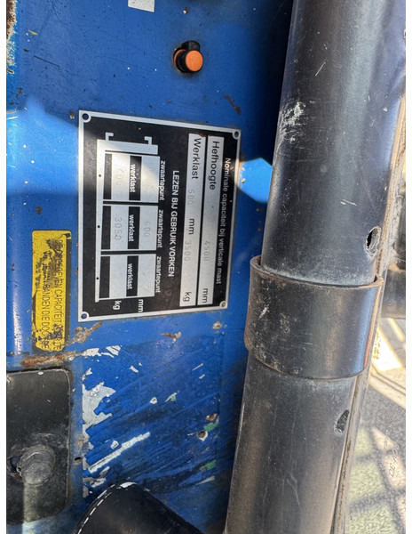 Dizel viljuškar Caterpillar DP35K: slika 18