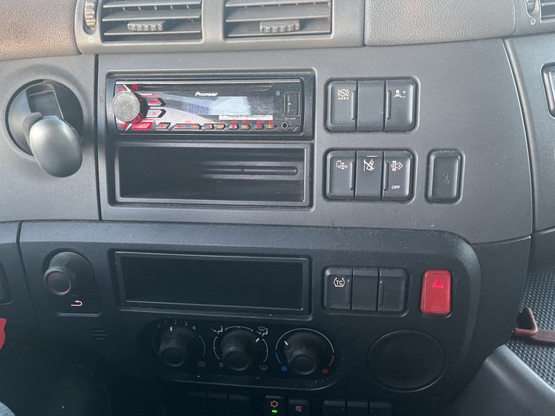 Kamion sa zatvorenim sandukom DAF CF 370 FA: slika 20 Kamion sa zatvorenim sandukom DAF CF 370 FA: slika 20