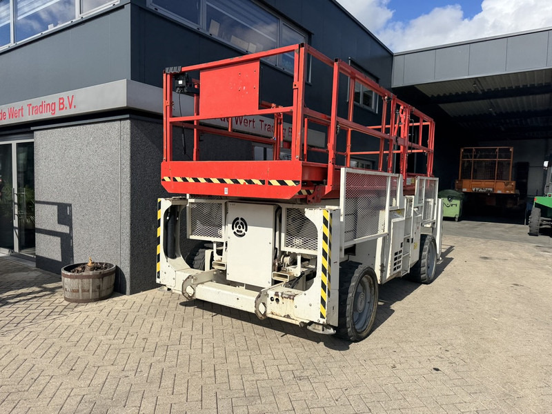 Genie GS 3390 RT Schaarhoogwerker / Scissor Lift / Arbeitsbuhne 12mtr werkhoogte 4x4 Deutz DIESEL 2013 - Lift u obliku makaza: slika 4 Genie GS 3390 RT Schaarhoogwerker / Scissor Lift / Arbeitsbuhne 12mtr werkhoogte 4x4 Deutz DIESEL 2013 - Lift u obliku makaza: slika 4