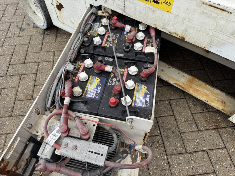 Lift u obliku makaza Genie GS2032 schaarlift schaar hoogwerker 2013 uur 8mtr werkhoogte: slika 12