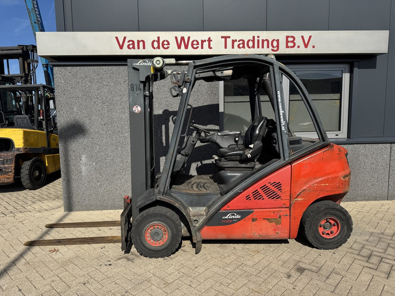 Linde H25D-02 Triplo 470 Freelift / Sideshift VW Diesel 2014 - Dizel viljuškar: slika 1 Linde H25D-02 Triplo 470 Freelift / Sideshift VW Diesel 2014 - Dizel viljuškar: slika 1