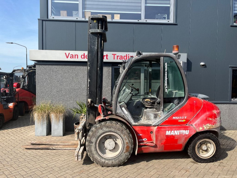Manitou MSI50T MSI 50T duplo450 SIDESHIFT LUCHTBANDEN 2015 - Dizel viljuškar: slika 1 Manitou MSI50T MSI 50T duplo450 SIDESHIFT LUCHTBANDEN 2015 - Dizel viljuškar: slika 1
