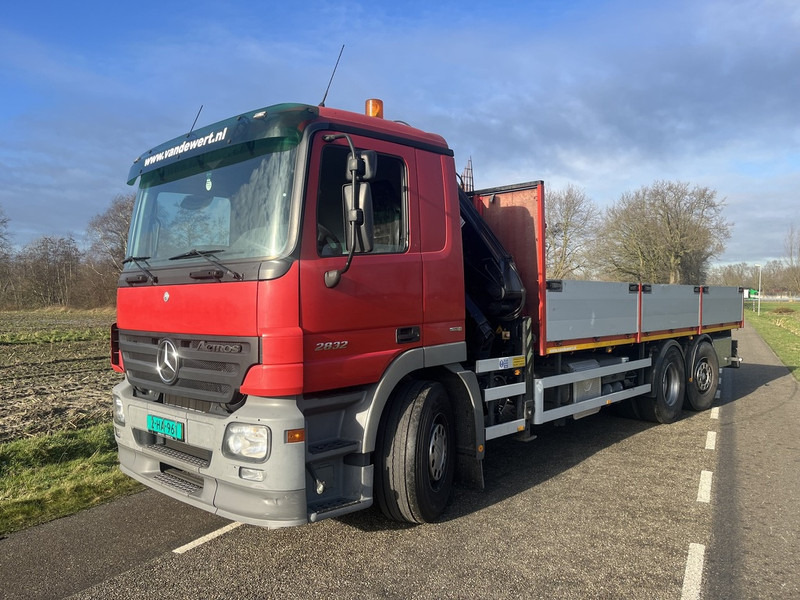 Mercedes-Benz ACTROS 2832 - MKG HKL140 - automaat - EURO5 -lift/stuur as - 600dkm - 2006 - Kamion sa tovarnim sandukom, Kamion sa dizalicom: slika 3 Mercedes-Benz ACTROS 2832 - MKG HKL140 - automaat - EURO5 -lift/stuur as - 600dkm - 2006 - Kamion sa tovarnim sandukom, Kamion sa dizalicom: slika 3