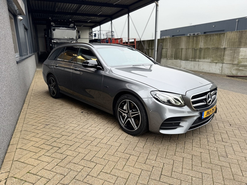 Mercedes-Benz E-Klasse Estate 300 de AMG Line 2020 Led / ACC / Leder - Automobil: slika 5 Mercedes-Benz E-Klasse Estate 300 de AMG Line 2020 Led / ACC / Leder - Automobil: slika 5