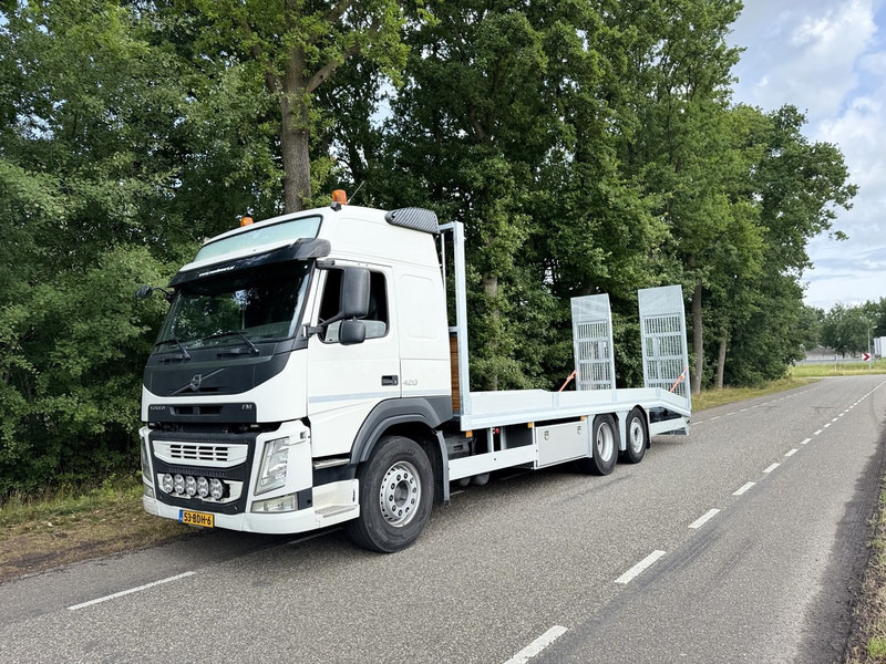 Volvo FM 420 6X2 Machine Transporter / Oprij Vrachtwagen 2013 / EURO 6 / 550DKM / APK 7-26 / Steering Wheel - Kamion za prevoz automobila: slika 2 Volvo FM 420 6X2 Machine Transporter / Oprij Vrachtwagen 2013 / EURO 6 / 550DKM / APK 7-26 / Steering Wheel - Kamion za prevoz automobila: slika 2