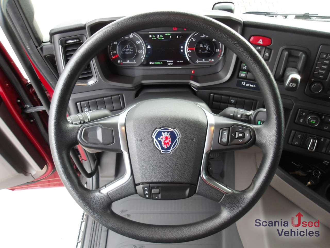 SCANIA G 360 B6x2*4NB / Koffer / Lbw. - Kamion sa zatvorenim sandukom: slika 2 SCANIA G 360 B6x2*4NB / Koffer / Lbw. - Kamion sa zatvorenim sandukom: slika 2