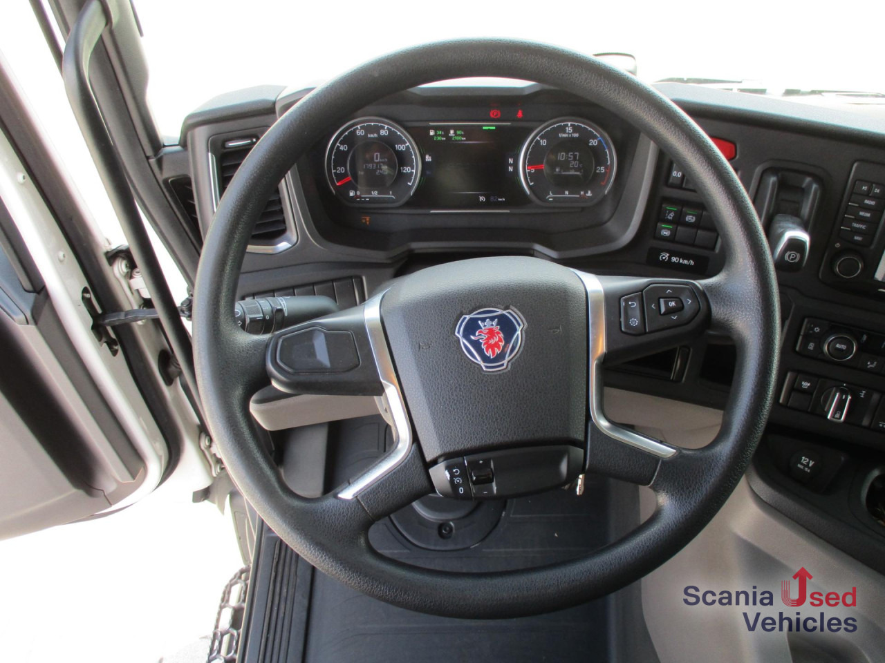 SCANIA P 320 B6x2*4LB - Kamion za prevoz boca: slika 3 SCANIA P 320 B6x2*4LB - Kamion za prevoz boca: slika 3
