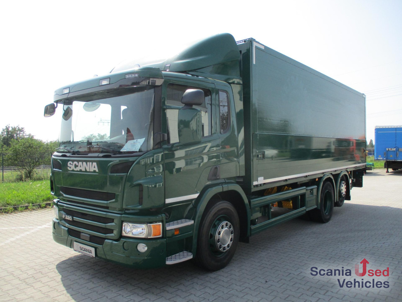 SCANIA P 320 DB6x2*4MLB EWERS Getränkeaufbau, 2 x AHK - Kamion za prevoz boca: slika 1 SCANIA P 320 DB6x2*4MLB EWERS Getränkeaufbau, 2 x AHK - Kamion za prevoz boca: slika 1