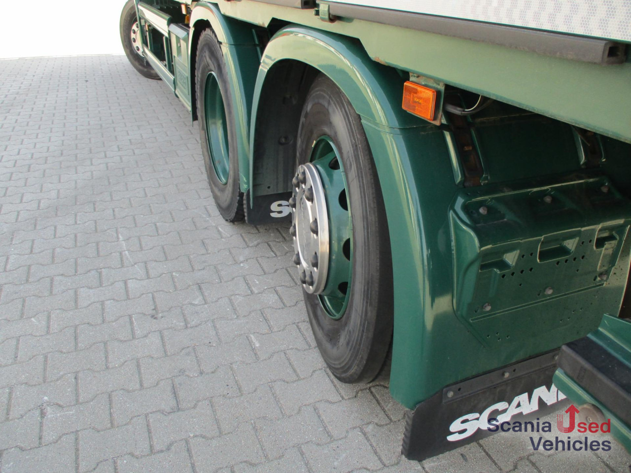 Kamion za prevoz boca SCANIA P 320 DB6x2*4MLB EWERS Getränkeaufbau, 2 x AHK: slika 6