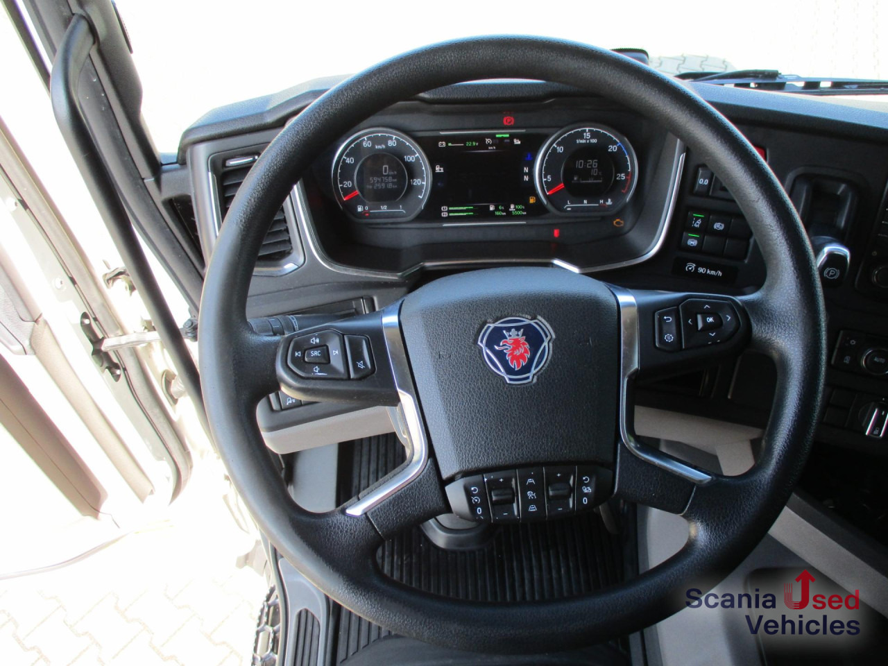 SCANIA R 450 A4x2EB Hubsattelkupplung - Tegljač: slika 3 SCANIA R 450 A4x2EB Hubsattelkupplung - Tegljač: slika 3