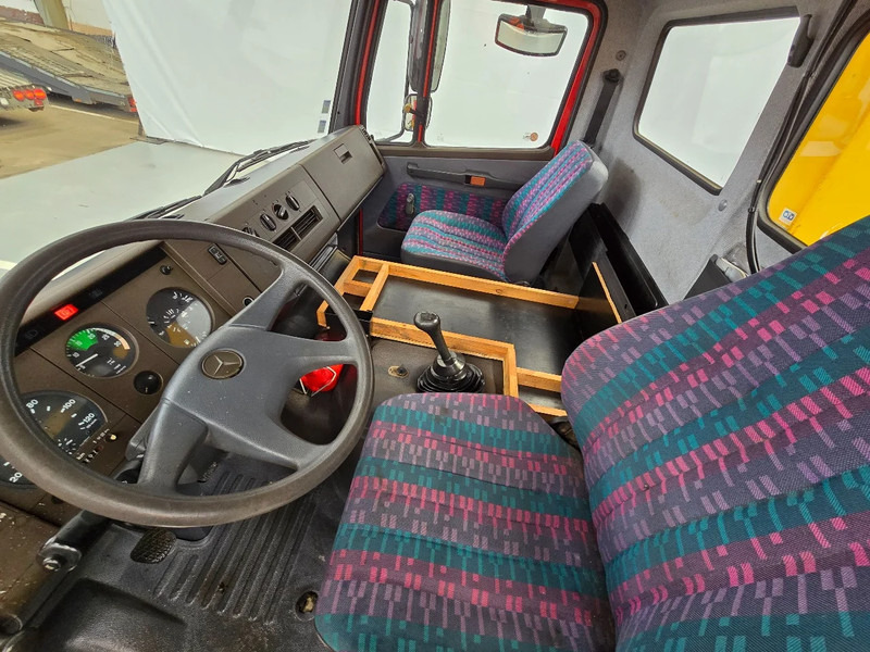 Kamion sa tovarnim sandukom, Kamion sa dizalicom Mercedes-Benz E 1217 - BR 9 / LAMMES - BLATT - SPRING / EFFER KRAAN / DHOLLANDIA: slika 9