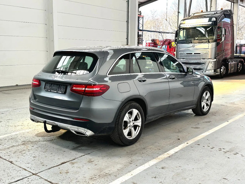 Mercedes-Benz GLC 220 D / 4MATIC / AUTOMAAT - SUVSUV: slika 5 Mercedes-Benz GLC 220 D / 4MATIC / AUTOMAAT - SUVSUV: slika 5