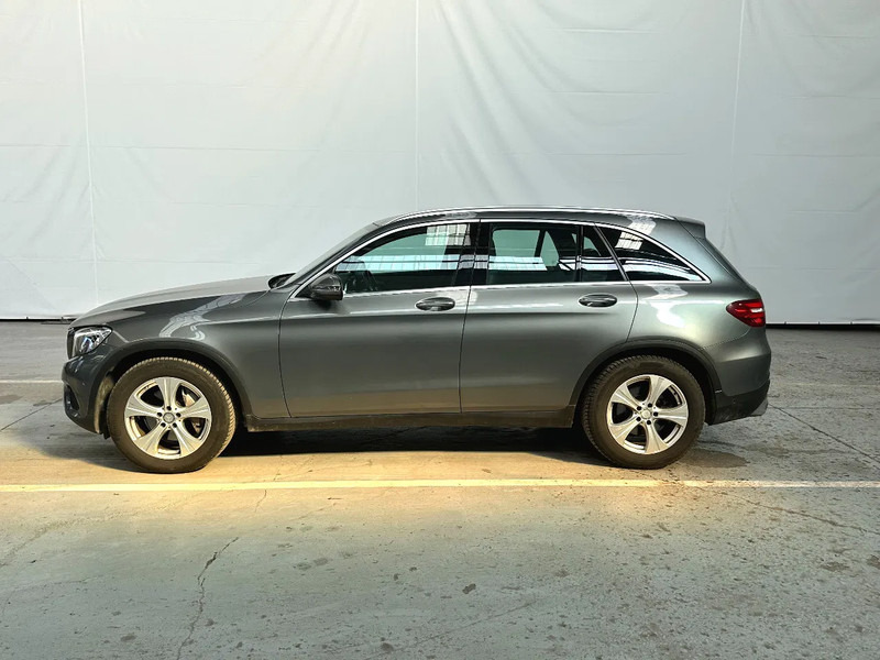 Mercedes-Benz GLC 220 D / 4MATIC / AUTOMAAT - SUVSUV: slika 2 Mercedes-Benz GLC 220 D / 4MATIC / AUTOMAAT - SUVSUV: slika 2