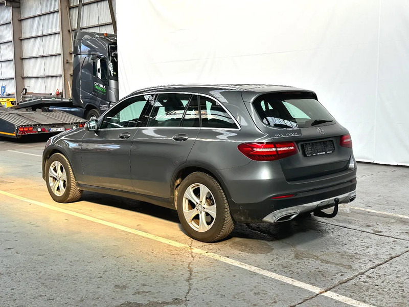 Mercedes-Benz GLC 220 D / 4MATIC / AUTOMAAT - SUVSUV: slika 3 Mercedes-Benz GLC 220 D / 4MATIC / AUTOMAAT - SUVSUV: slika 3