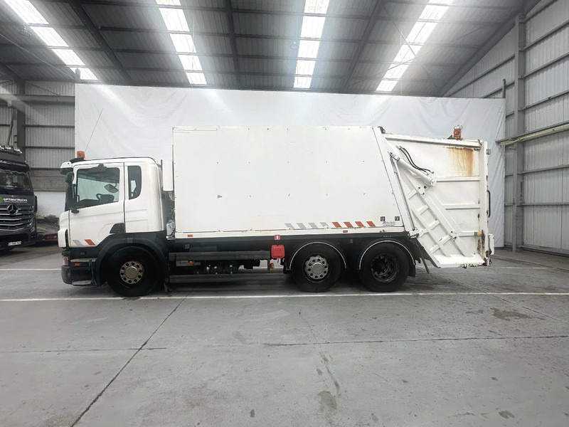 Scania P230 6X2 / Essieu relevable directionnel / Stuurbare liftas / Steerable lift axle - Kamion za smeće: slika 2 Scania P230 6X2 / Essieu relevable directionnel / Stuurbare liftas / Steerable lift axle - Kamion za smeće: slika 2