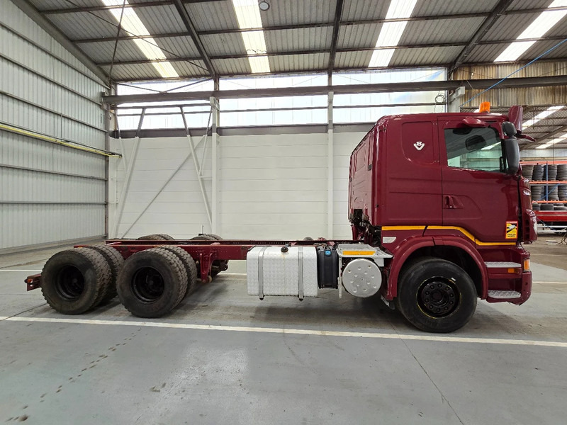 Scania R620-V8 6x4 / RETARDER / AIRCO / EURO 5 - Kamion sa golom šasijom i zatvorenom kabinom: slika 4 Scania R620-V8 6x4 / RETARDER / AIRCO / EURO 5 - Kamion sa golom šasijom i zatvorenom kabinom: slika 4