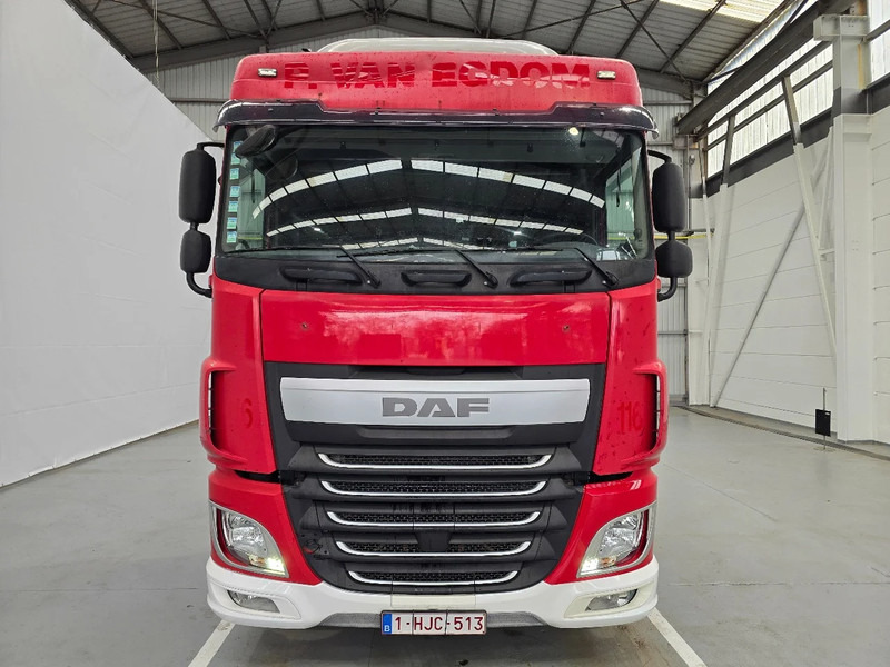 DAF XF 106.460 EURO 6 / RETARDER / PTO / MANUEL / AIRCO - Tegljač: slika 2 DAF XF 106.460 EURO 6 / RETARDER / PTO / MANUEL / AIRCO - Tegljač: slika 2