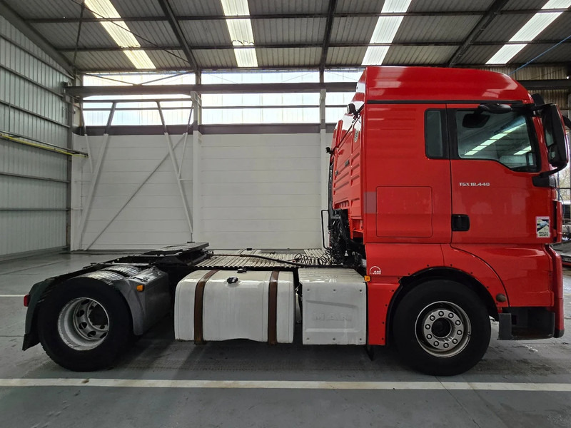 MAN TGX 18.440 XLX EURO 6 / ADR / PTO - Tegljač: slika 4 MAN TGX 18.440 XLX EURO 6 / ADR / PTO - Tegljač: slika 4