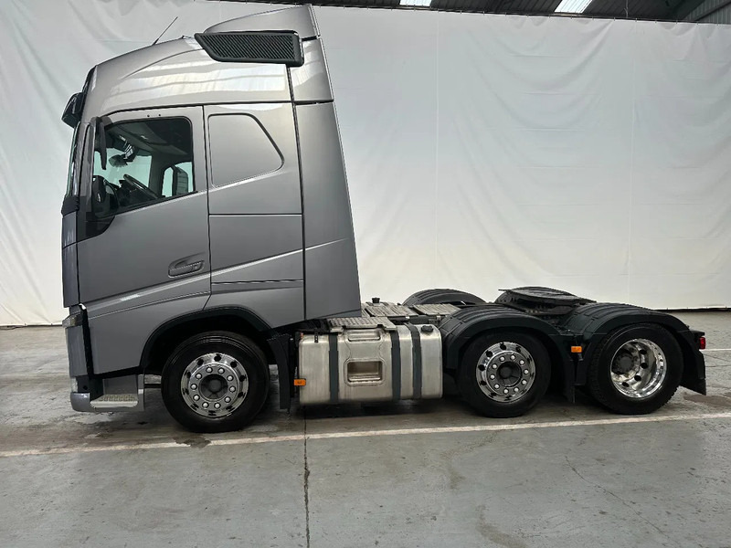 Volvo FH 13.460 Globetrotter / 6x2 / VEB / 469612 km / EURO 6 /PTO - Tegljač: slika 2 Volvo FH 13.460 Globetrotter / 6x2 / VEB / 469612 km / EURO 6 /PTO - Tegljač: slika 2