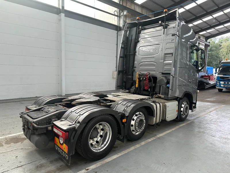Volvo FH 13.460 Globetrotter / 6x2 / VEB / 469612 km / EURO 6 /PTO - Tegljač: slika 4 Volvo FH 13.460 Globetrotter / 6x2 / VEB / 469612 km / EURO 6 /PTO - Tegljač: slika 4