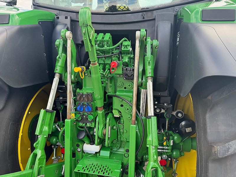John Deere 6R150 AP50 COMMAND-PRO G5-PLUS 2024 910 UUR!!! - Traktor: slika 4 John Deere 6R150 AP50 COMMAND-PRO G5-PLUS 2024 910 UUR!!! - Traktor: slika 4