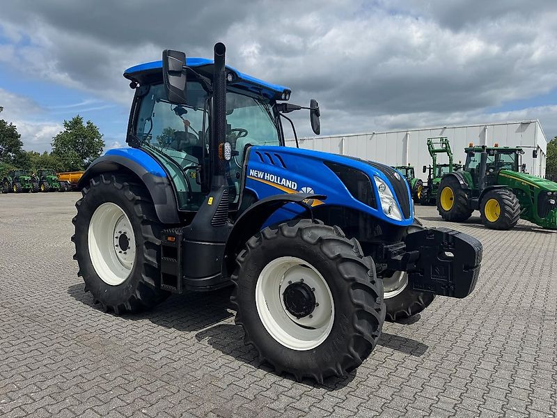 New Holland T6.145 EC40 GEVEERDE VOORAS 2023 500 UUR!!! - Traktor: slika 2 New Holland T6.145 EC40 GEVEERDE VOORAS 2023 500 UUR!!! - Traktor: slika 2