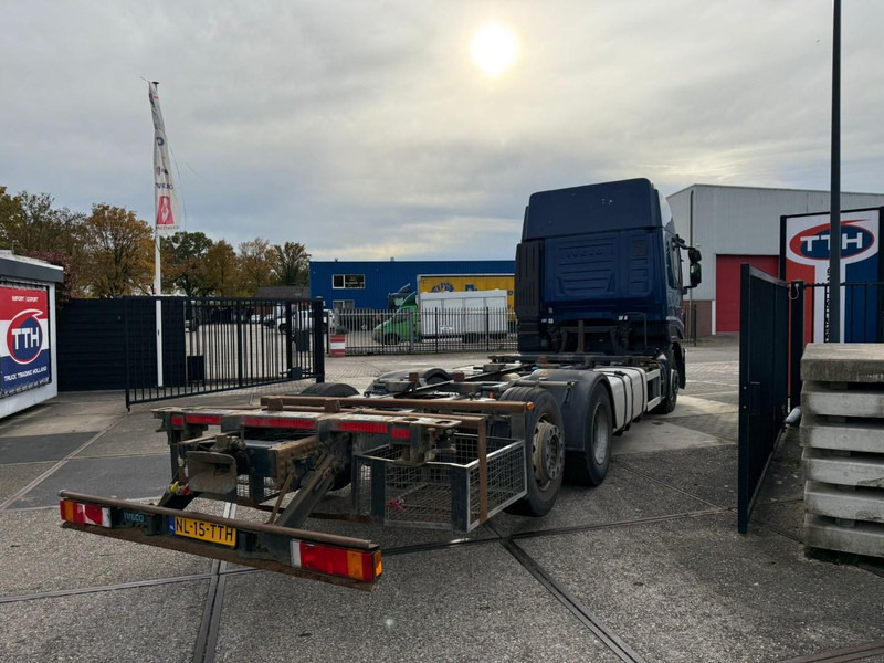 Iveco AS260S46Y/FP-CM Retarder 441.500 km German BDF 6x2 - Kamion sa golom šasijom i zatvorenom kabinom: slika 3 Iveco AS260S46Y/FP-CM Retarder 441.500 km German BDF 6x2 - Kamion sa golom šasijom i zatvorenom kabinom: slika 3