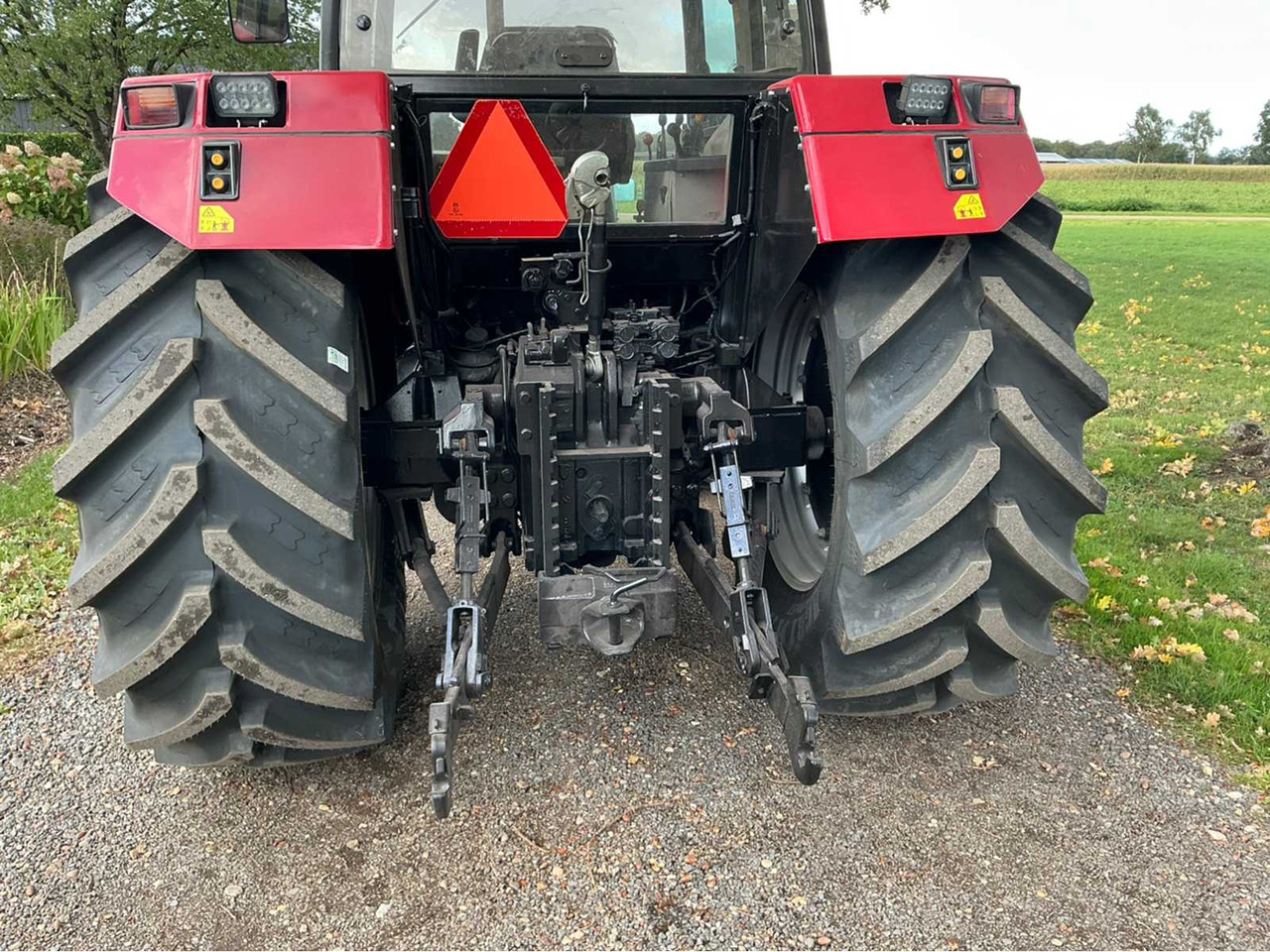 1993 CASE IH MAXXUM 5150 ALL-WHEEL DRIVE FARM TRACTOR - Traktor: slika 5 1993 CASE IH MAXXUM 5150 ALL-WHEEL DRIVE FARM TRACTOR - Traktor: slika 5