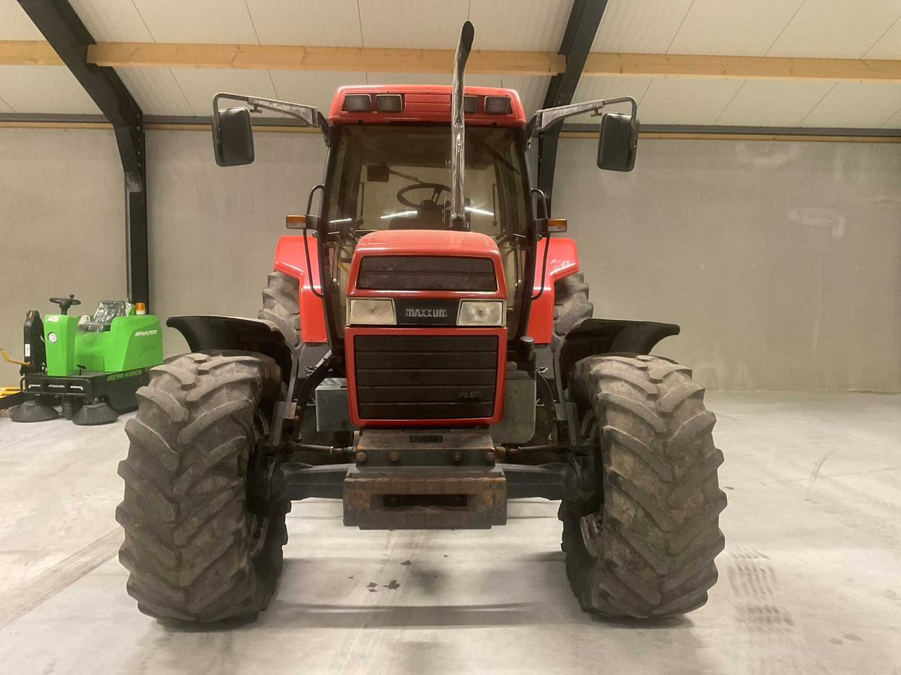1995 CASE IH MAXXUM 5150 PLUS ALL-WHEEL DRIVE FARM TRACTOR - Traktor: slika 3 1995 CASE IH MAXXUM 5150 PLUS ALL-WHEEL DRIVE FARM TRACTOR - Traktor: slika 3