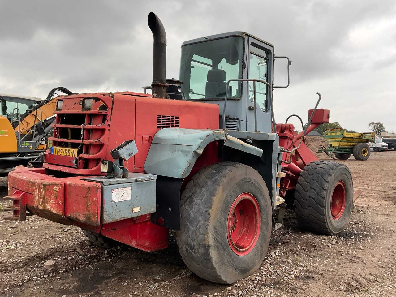 1996 KOMATSU WH320-3H WHEEL LOADER - Utovarivač točkaš: slika 3 1996 KOMATSU WH320-3H WHEEL LOADER - Utovarivač točkaš: slika 3