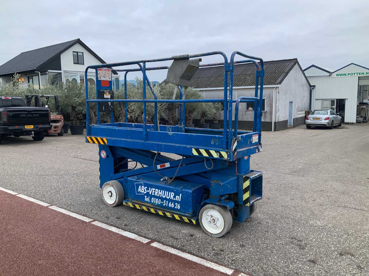 1999 UPRIGHT SL20 AERIAL PLATFORM - Vazdušna platforma: slika 5 1999 UPRIGHT SL20 AERIAL PLATFORM - Vazdušna platforma: slika 5