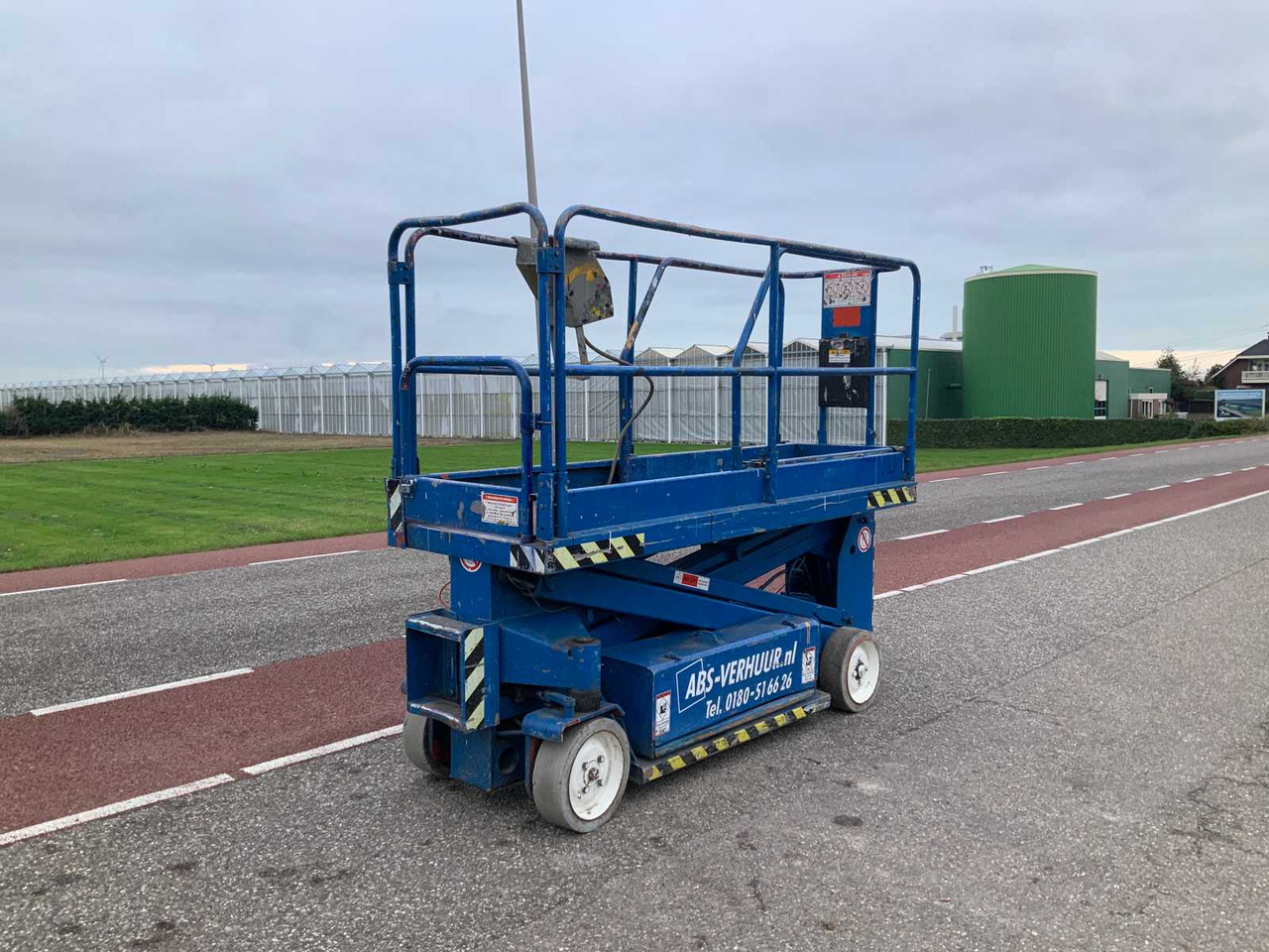 1999 UPRIGHT SL20 AERIAL PLATFORM - Vazdušna platforma: slika 3 1999 UPRIGHT SL20 AERIAL PLATFORM - Vazdušna platforma: slika 3