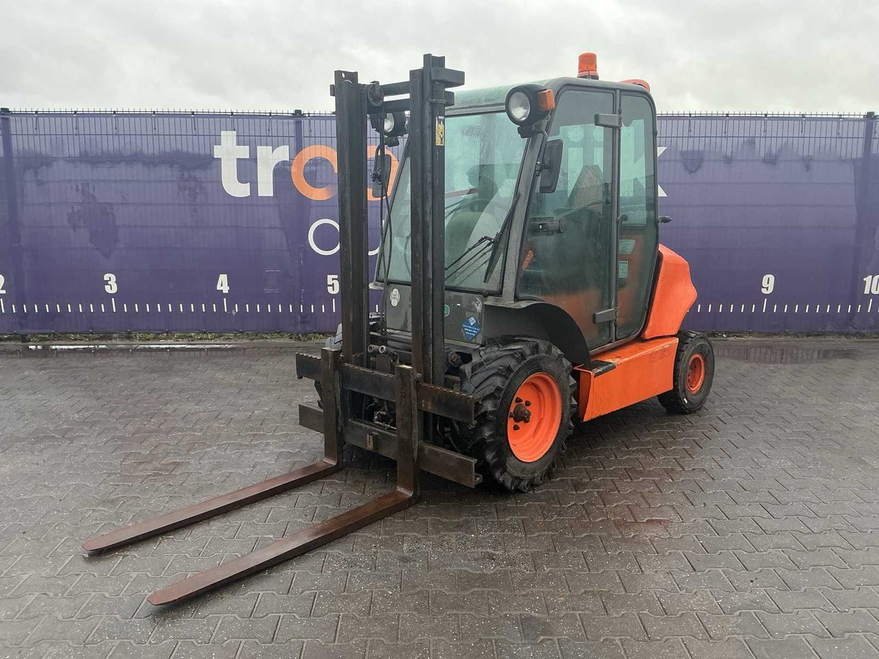2001 AUSA CH150 ROUGH TERRAIN FORKLIFT - Viljuškar: slika 1 2001 AUSA CH150 ROUGH TERRAIN FORKLIFT - Viljuškar: slika 1