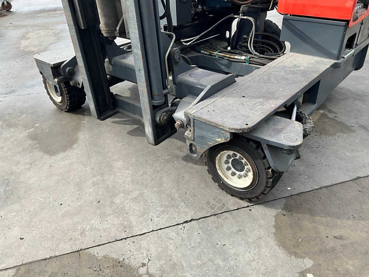 2001 COMBILIFT 4500 FORKLIFT 4-WAY - Viljuškar: slika 4 2001 COMBILIFT 4500 FORKLIFT 4-WAY - Viljuškar: slika 4