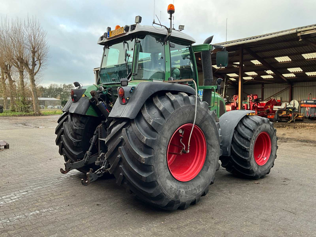 2013 FENDT 415 TMS ALL-WHEEL DRIVE FARM TRACTOR - Traktor: slika 3 2013 FENDT 415 TMS ALL-WHEEL DRIVE FARM TRACTOR - Traktor: slika 3