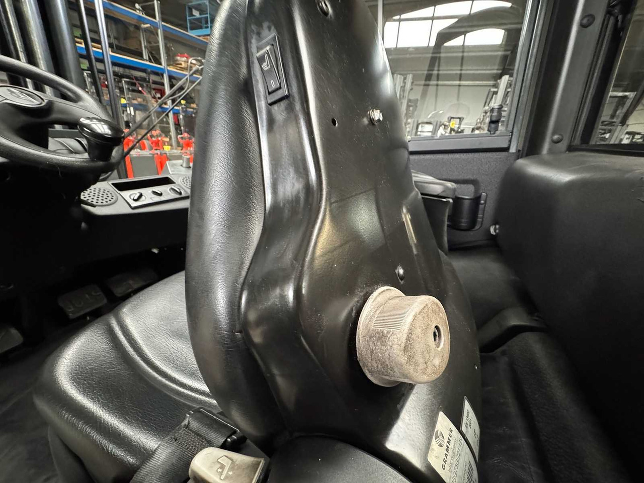 Viljuškar 2015 LINDE H50D 5,000KG TRIPLEX 666CM 3+4TH VALVE DIESEL FORKLIFT FORKLIFT 15,862 HOURS.: slika 17 Viljuškar 2015 LINDE H50D 5,000KG TRIPLEX 666CM 3+4TH VALVE DIESEL FORKLIFT FORKLIFT 15,862 HOURS.: slika 17