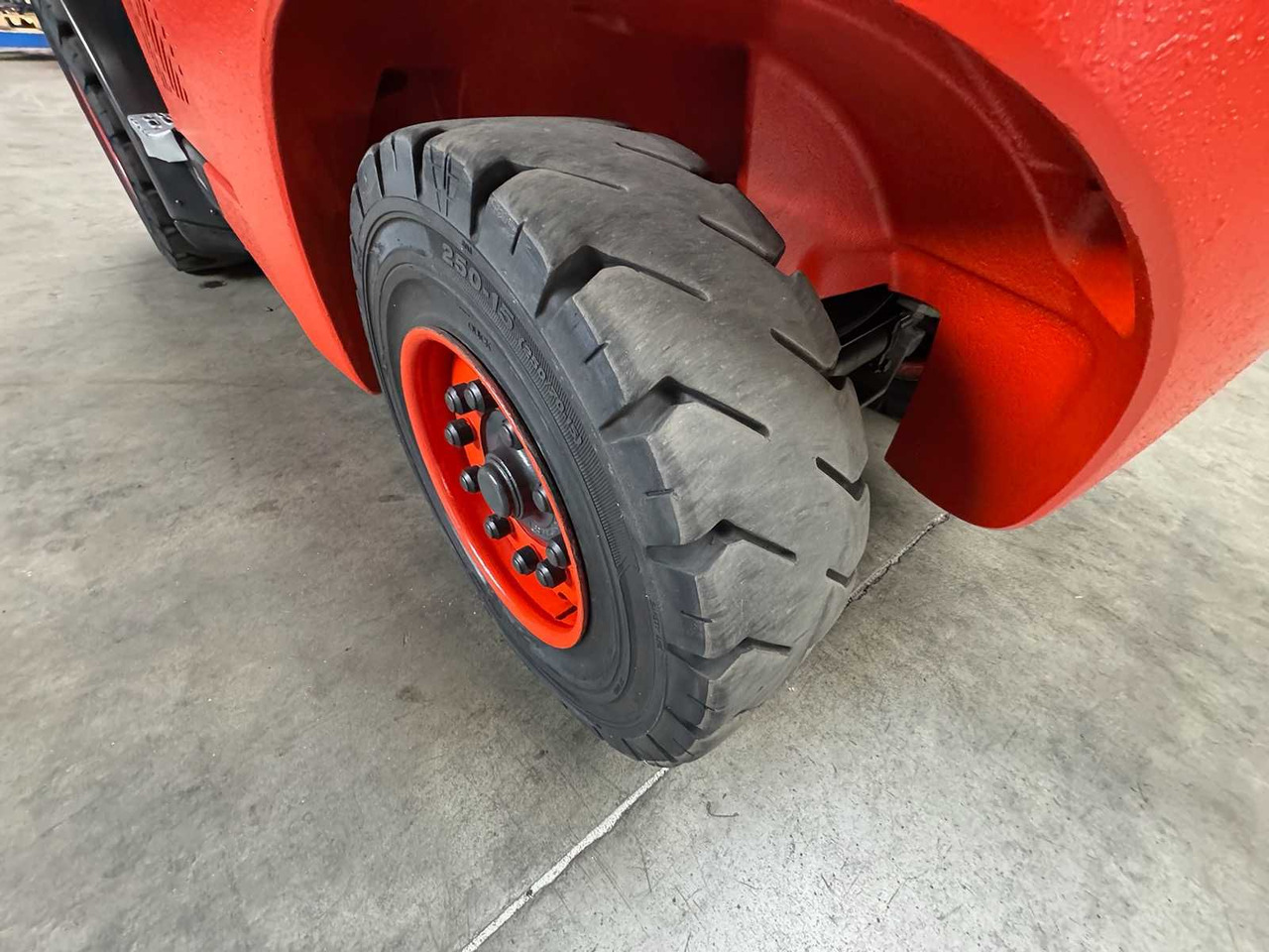 Viljuškar 2015 LINDE H50D 5,000KG TRIPLEX 666CM 3+4TH VALVE DIESEL FORKLIFT FORKLIFT 15,862 HOURS.: slika 13 Viljuškar 2015 LINDE H50D 5,000KG TRIPLEX 666CM 3+4TH VALVE DIESEL FORKLIFT FORKLIFT 15,862 HOURS.: slika 13