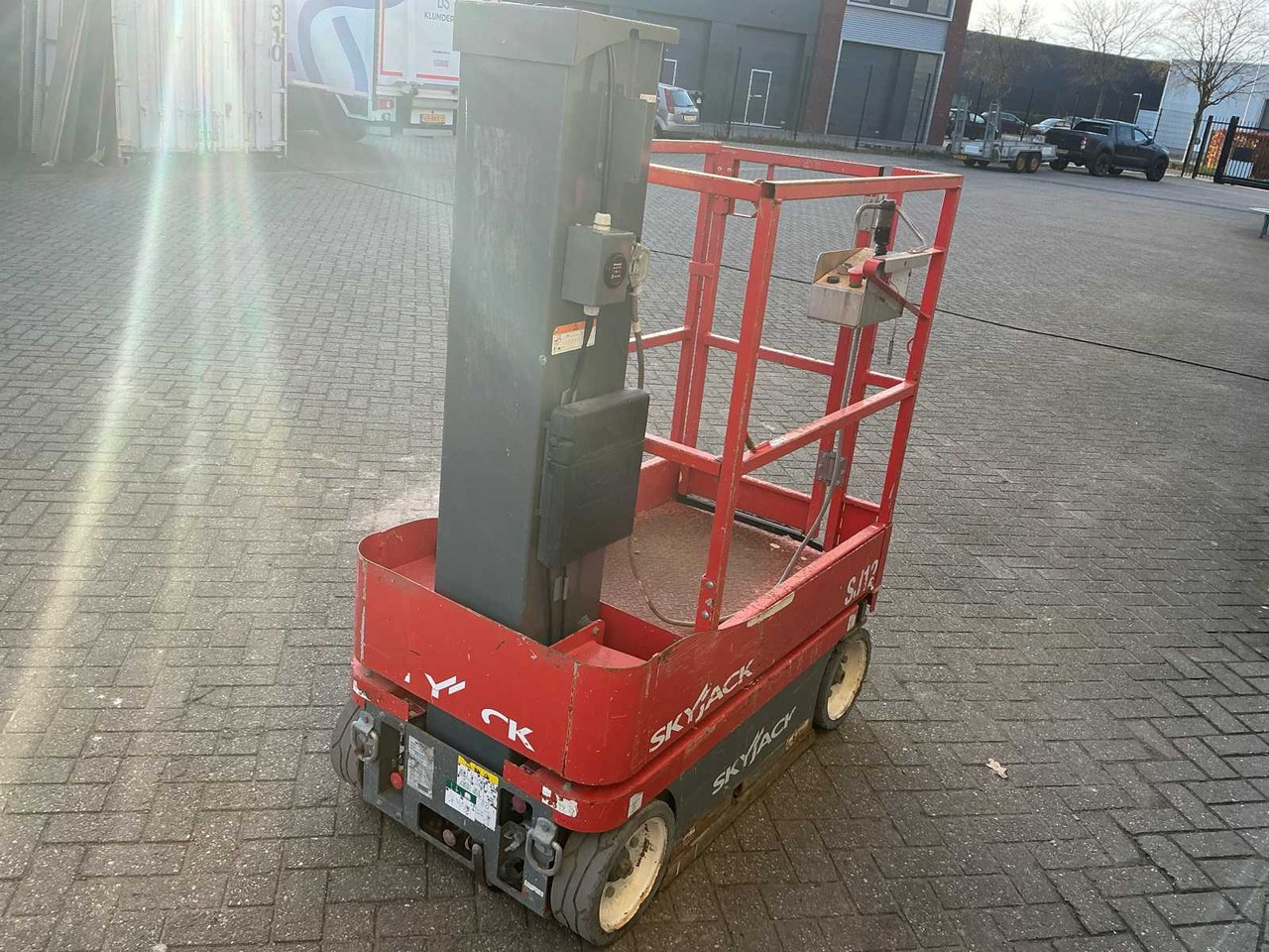 2015 SKYJACK SJ12 AERIAL PLATFORM - Vazdušna platforma: slika 5 2015 SKYJACK SJ12 AERIAL PLATFORM - Vazdušna platforma: slika 5