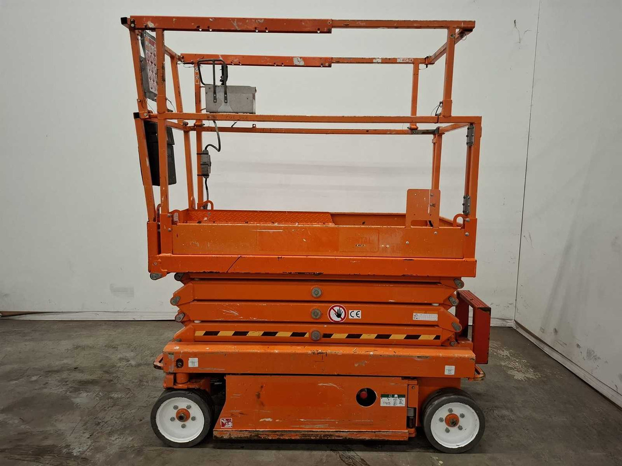 2015 SKYJACK SJ3219 AERIAL PLATFORM - Vazdušna platforma: slika 3 2015 SKYJACK SJ3219 AERIAL PLATFORM - Vazdušna platforma: slika 3