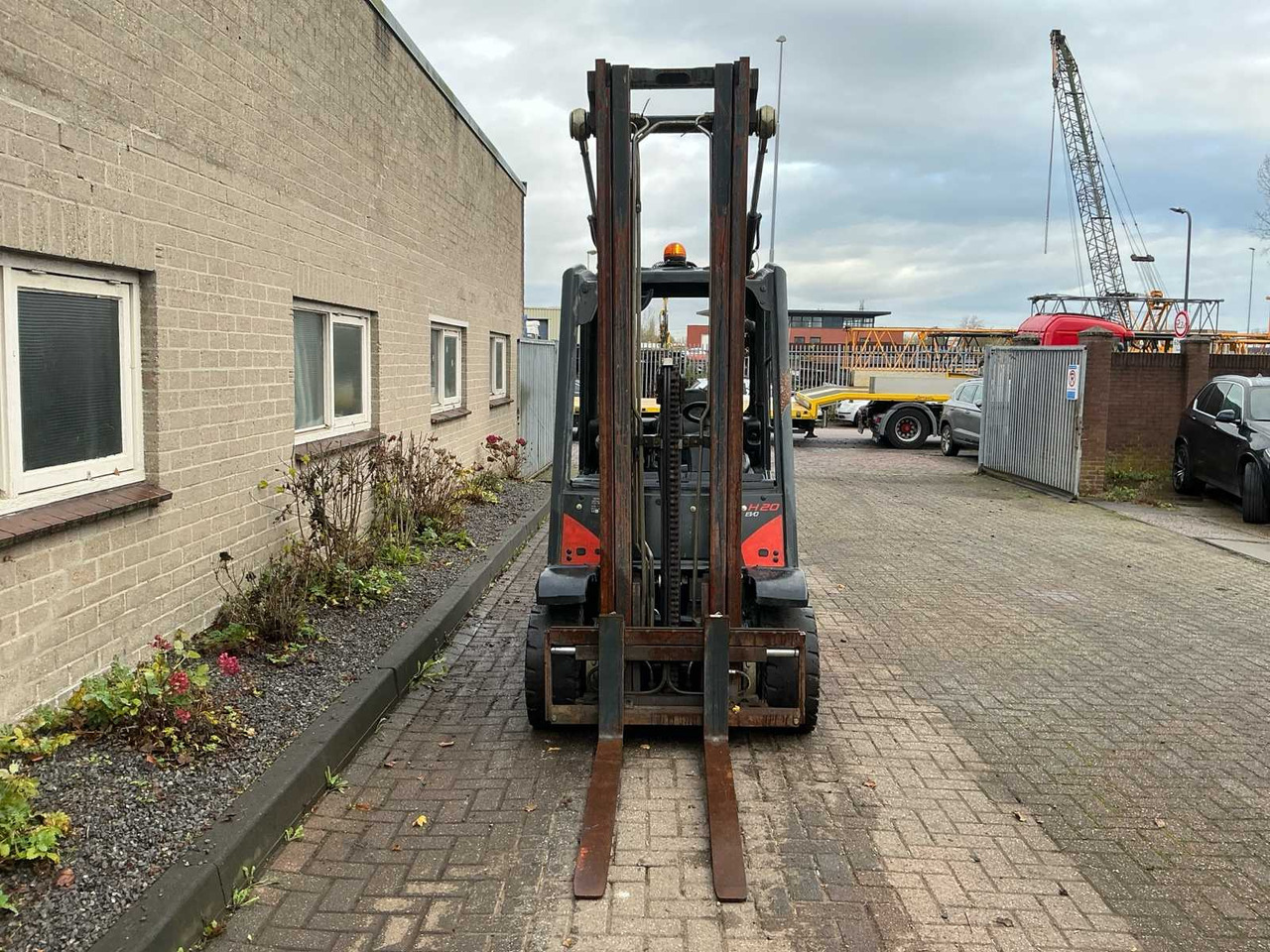 2016 LINDE H20D-02/600 FORKLIFT TRUCK - Viljuškar: slika 2 2016 LINDE H20D-02/600 FORKLIFT TRUCK - Viljuškar: slika 2