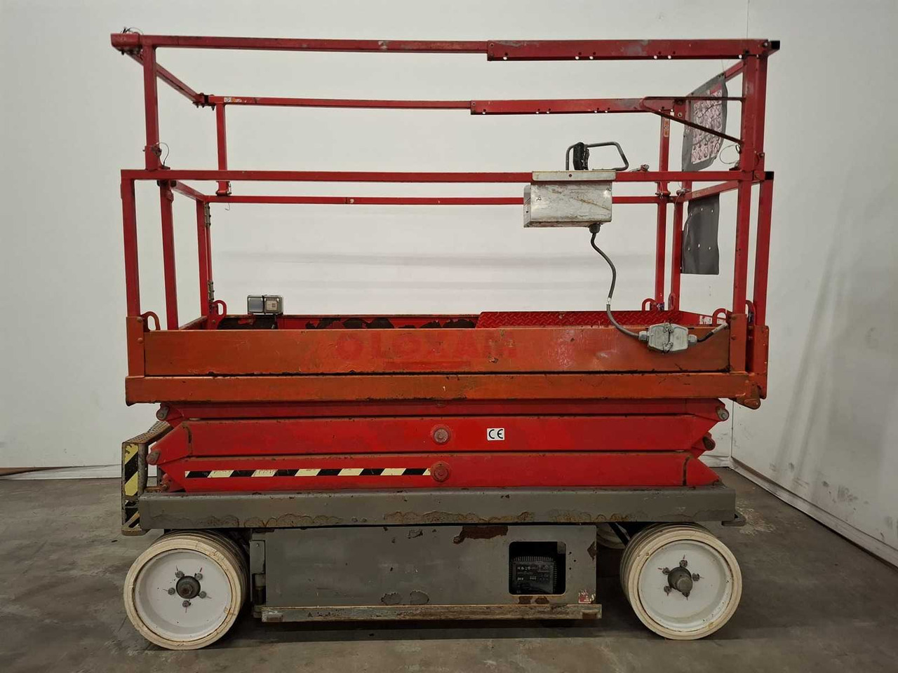 2016 SKYJACK SJ3220 AERIAL PLATFORM - Vazdušna platforma: slika 5 2016 SKYJACK SJ3220 AERIAL PLATFORM - Vazdušna platforma: slika 5