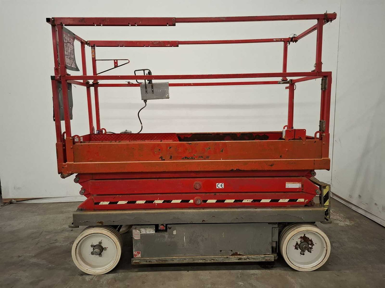 2016 SKYJACK SJ3220 AERIAL PLATFORM - Vazdušna platforma: slika 3 2016 SKYJACK SJ3220 AERIAL PLATFORM - Vazdušna platforma: slika 3