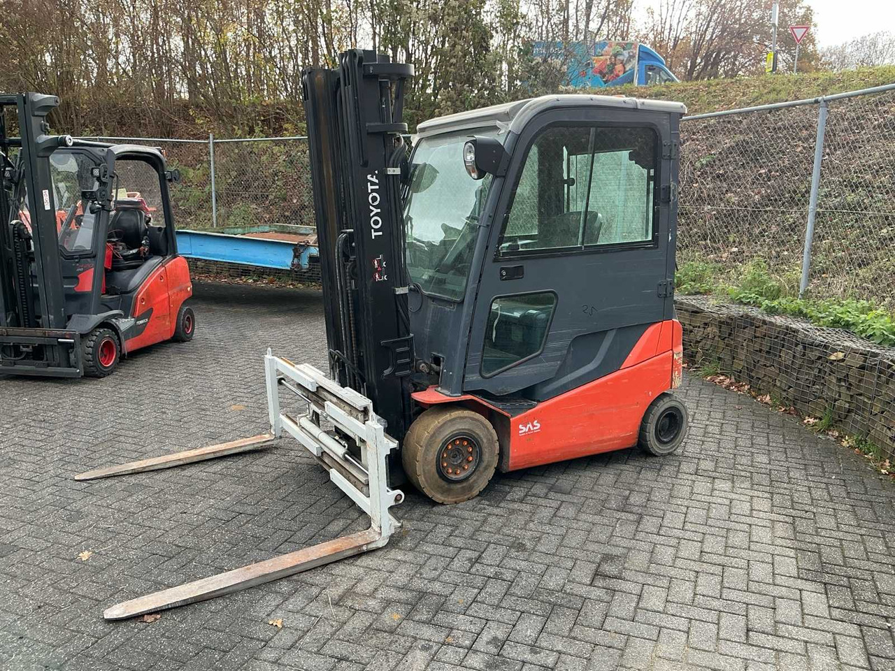 2017 TOYOTA 8FBMKT25 FORKLIFT - Viljuškar: slika 3 2017 TOYOTA 8FBMKT25 FORKLIFT - Viljuškar: slika 3