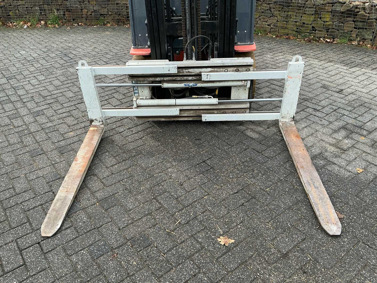 2017 TOYOTA 8FBMKT25 FORKLIFT - Viljuškar: slika 4 2017 TOYOTA 8FBMKT25 FORKLIFT - Viljuškar: slika 4