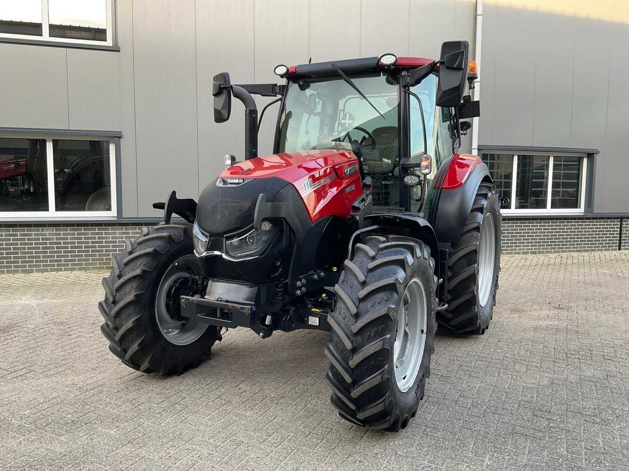 2021 CASE IH VESTRUM 110 CVXDRIVE ALL-WHEEL DRIVE FARM TRACTOR - Traktor: slika 2 2021 CASE IH VESTRUM 110 CVXDRIVE ALL-WHEEL DRIVE FARM TRACTOR - Traktor: slika 2