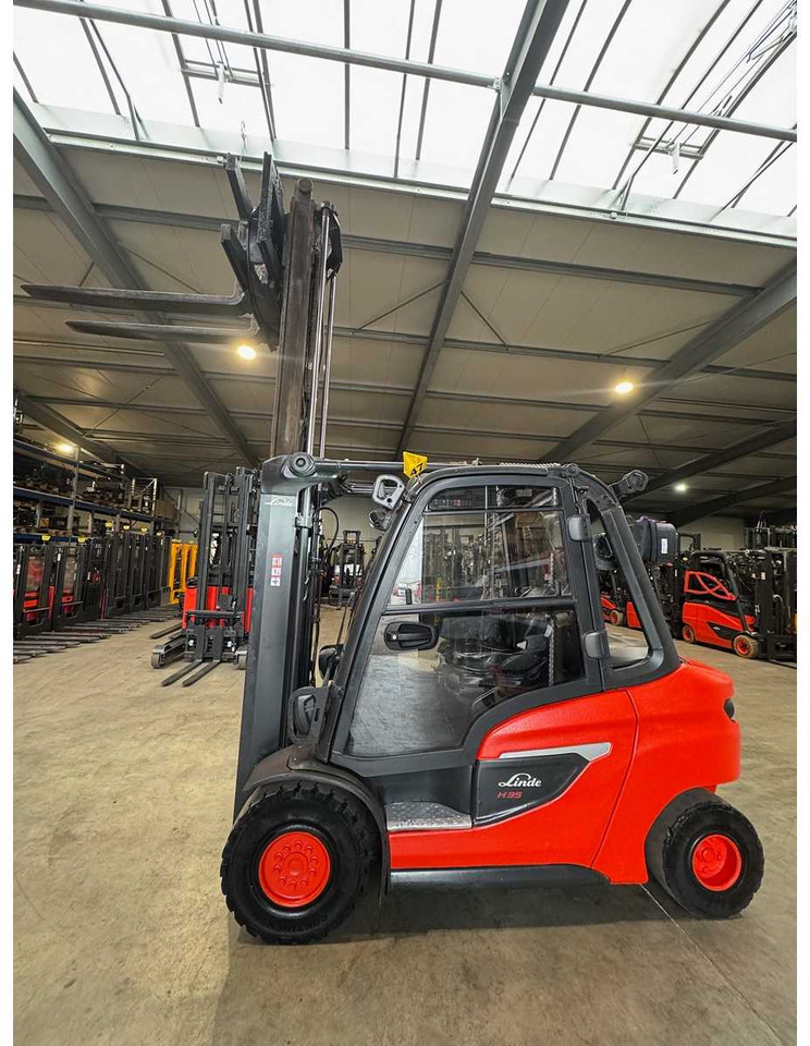 2022 LINDE H35D 3,500KG ROTARY DUPLEX FREE LIFT DIESEL FORKLIFT 3,338 HOURS - Viljuškar: slika 3 2022 LINDE H35D 3,500KG ROTARY DUPLEX FREE LIFT DIESEL FORKLIFT 3,338 HOURS - Viljuškar: slika 3