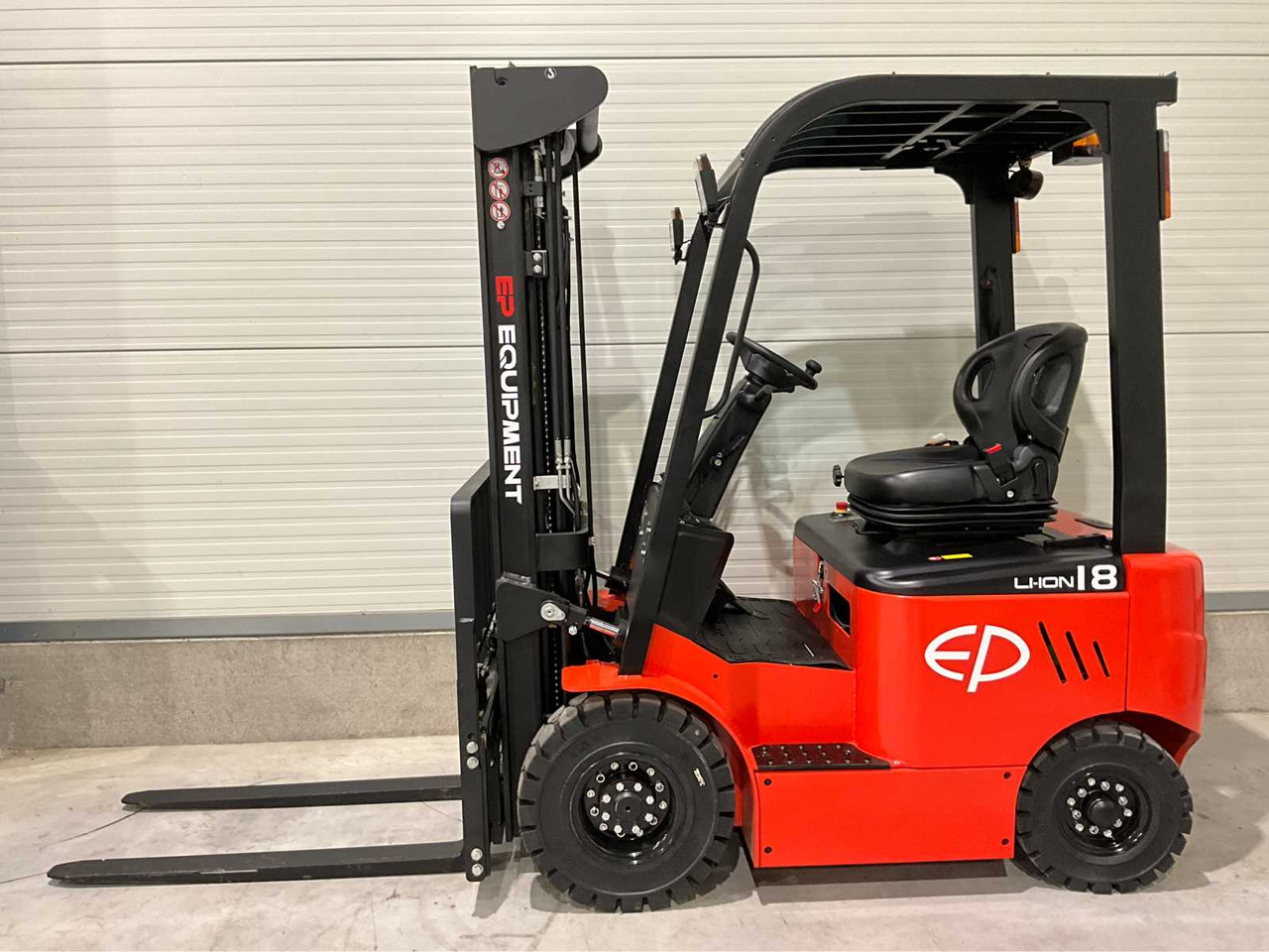 2025 EP EFL 181 LI-ION FORKLIFT - Viljuškar: slika 2 2025 EP EFL 181 LI-ION FORKLIFT - Viljuškar: slika 2