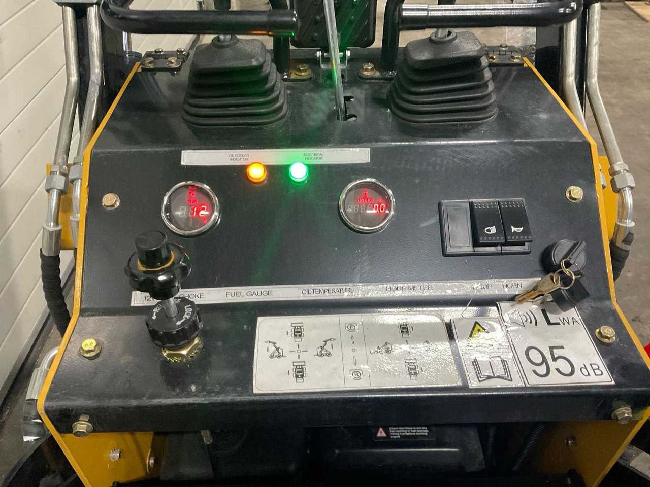 Kompaktni utovarivač guseničar 2025 JINING LIHUS HEAVY LRT 360 SKID STEER LOADER: slika 10